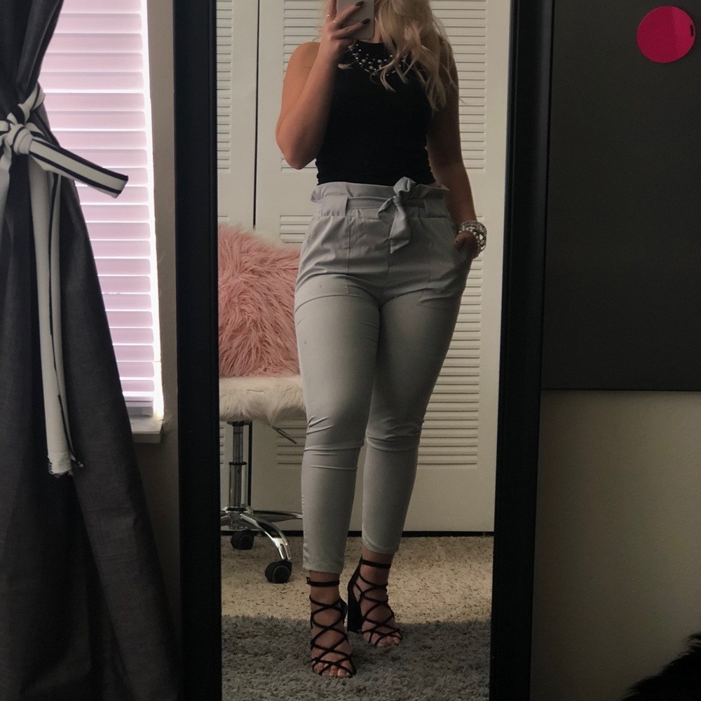 Fitted Capri Trousers